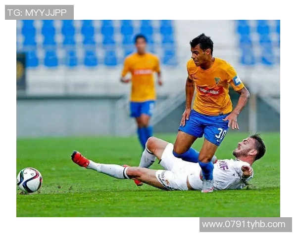 马里迪莫与里奥的激烈对决揭示了足球战术的博弈与团队精神的较量